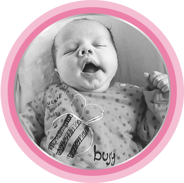 Preventing nappy rash with a baby cream, so both you and the baby can sleep better.